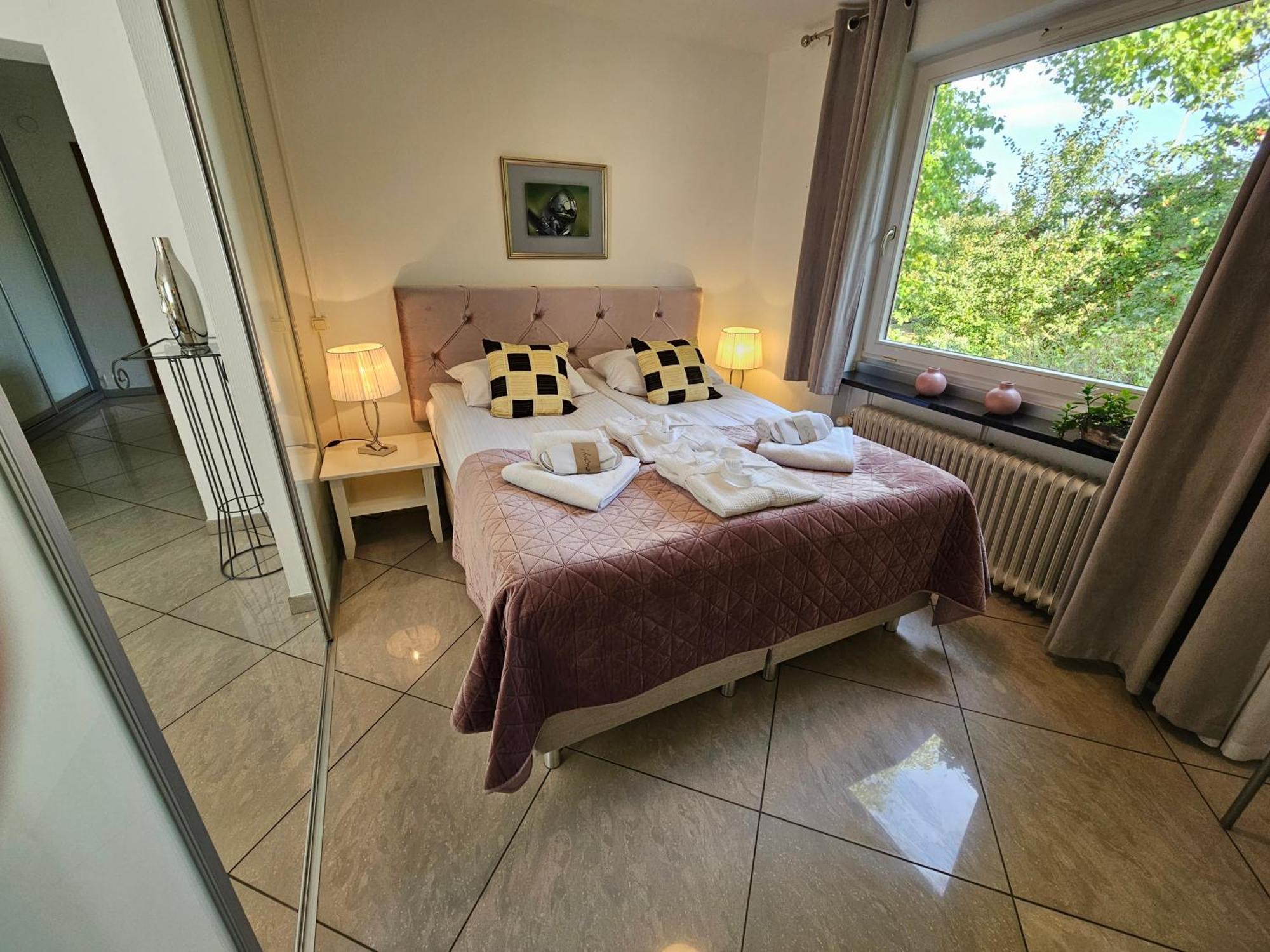 Solrosen I Simrishamn - Oesterlen Exteriér fotografie
