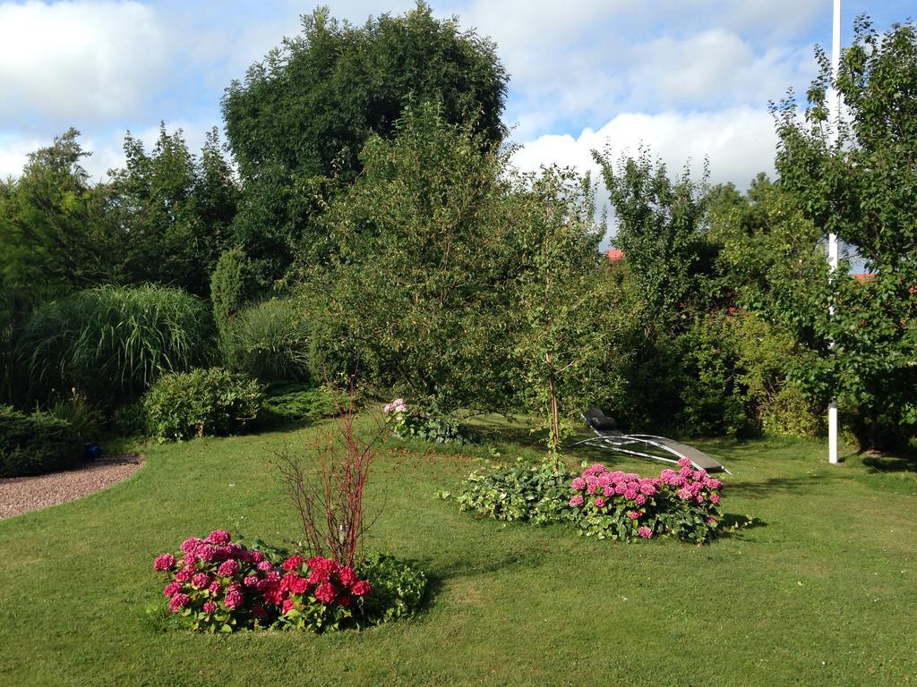 Solrosen I Simrishamn - Oesterlen Exteriér fotografie