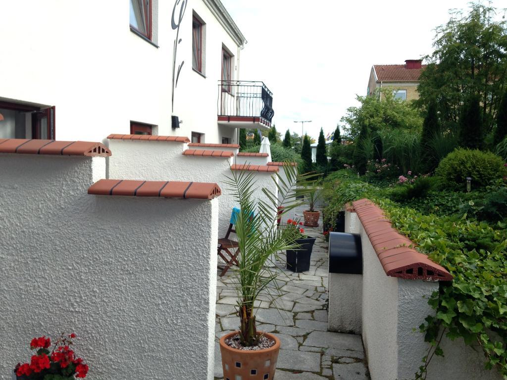 Solrosen I Simrishamn - Oesterlen Exteriér fotografie