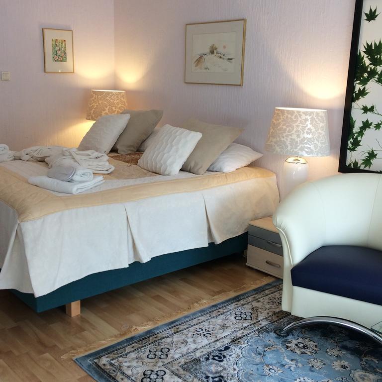 Solrosen I Simrishamn - Oesterlen Exteriér fotografie